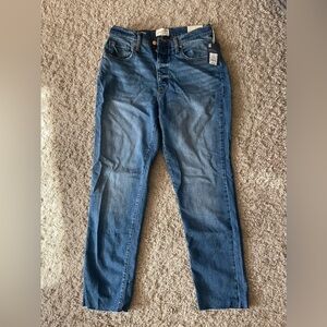 Universal Thread 90s slim high rise jeans- NWT!